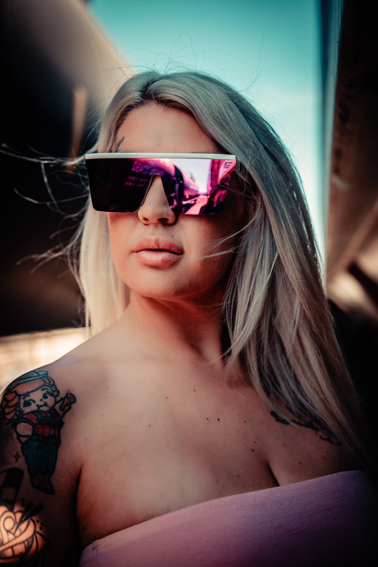 Afterhour White Frame/Spectrum lens