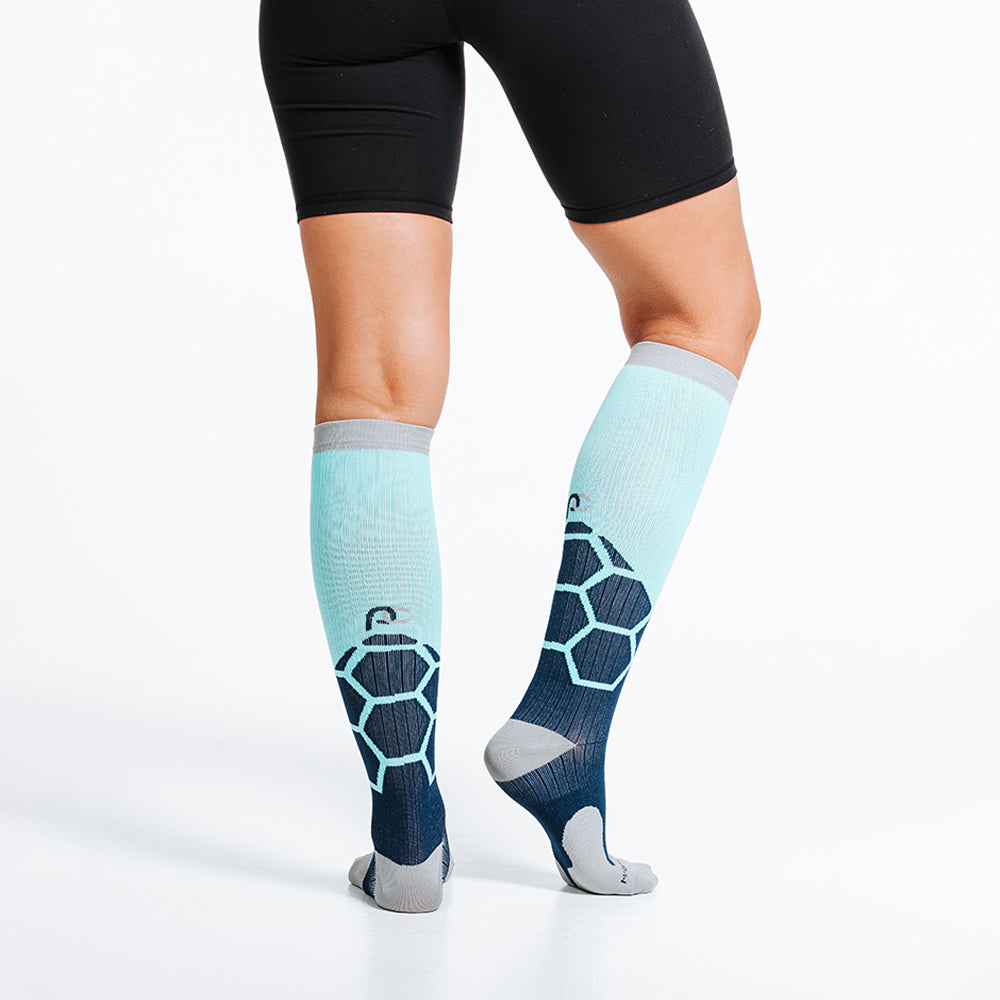 Navy and Mint Boom