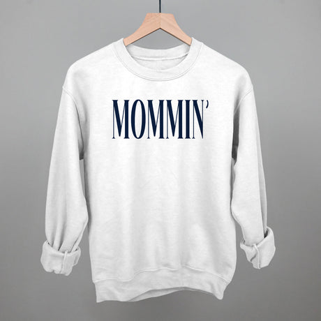 Mommin' Blue Text