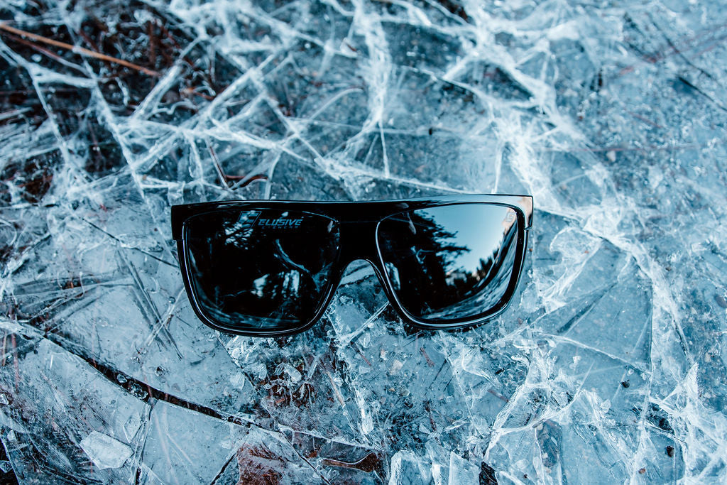 Delta Z87 Gloss Black/Smoked Lens Polarized