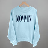 Mommin' Blue Text